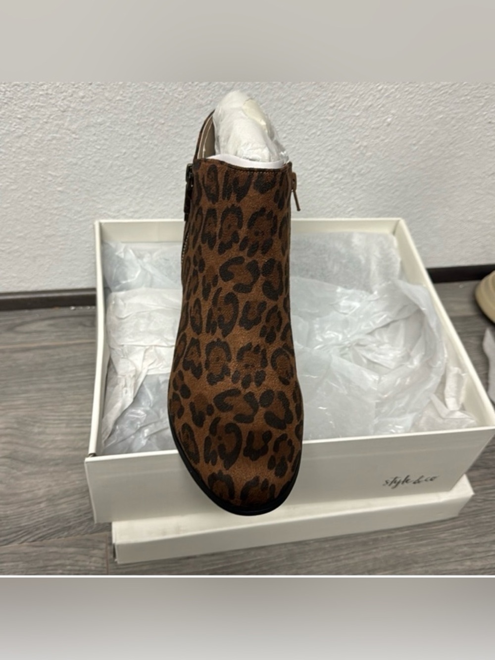 Style & Co. Masrinaa Ankle Booties In Brown Leopard Size 9 - Picture 4 of 5